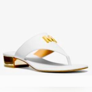 MICHAEL KORS DEANNA ICONIC White MK GOLD LOGO THONGS SANDALS  6M